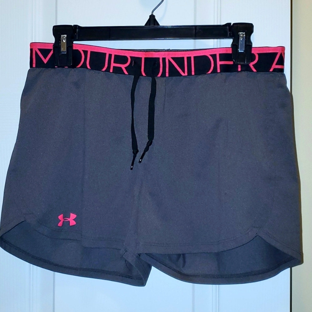 UA Under Armour Heatgear gym shorts, Medium